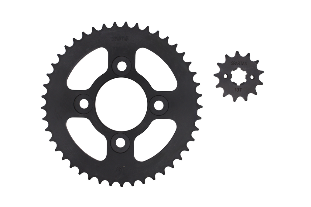 Kit de arrastre apache 160 4v plano SPARTAN | 45T/13T 428H-138L reforzado